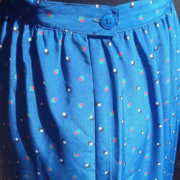 Vintage Blue Skirt - Picture 5 of 6